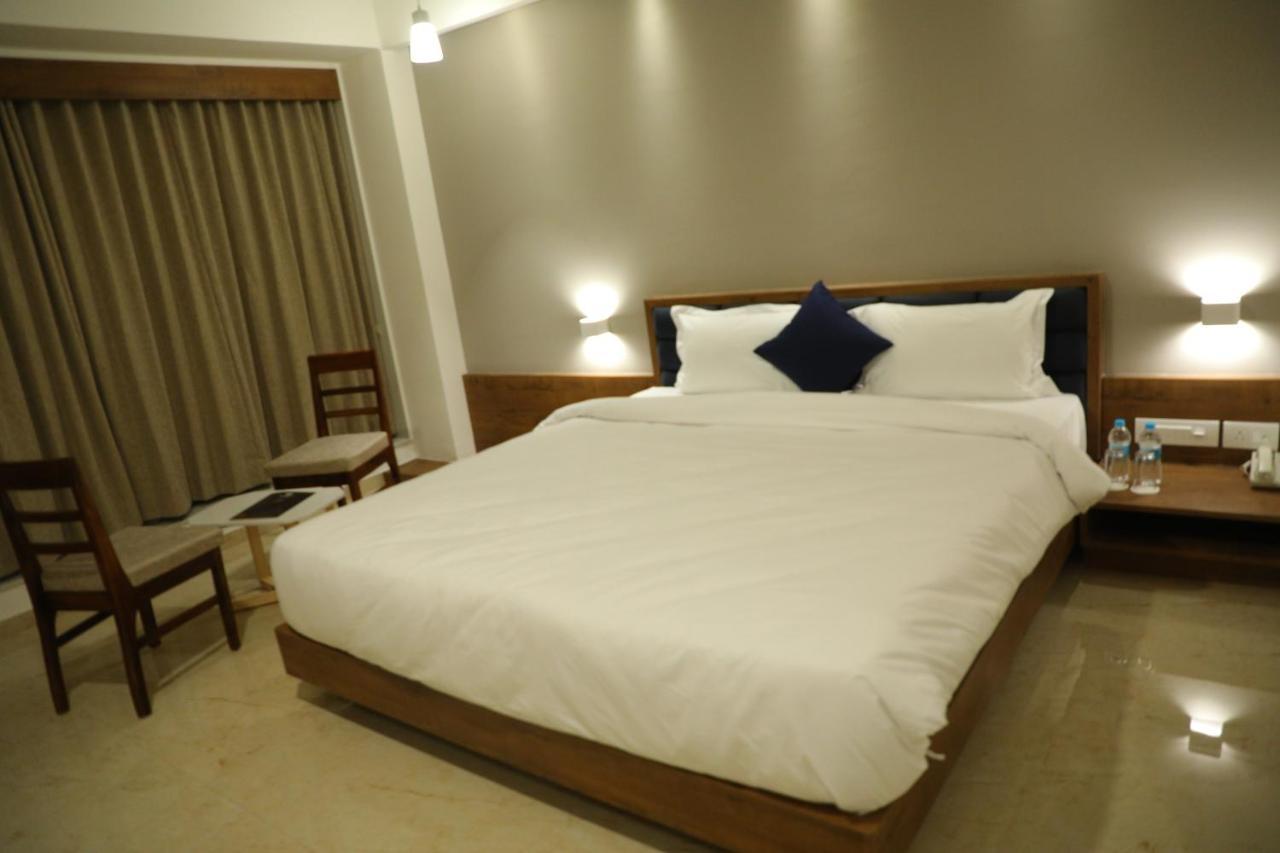 Vits The Somnath Gateway Hotel ภายนอก รูปภาพ