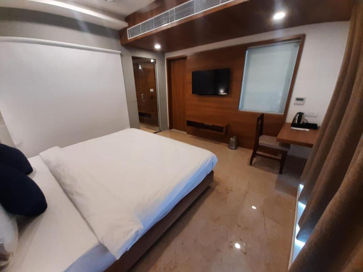 Vits The Somnath Gateway Hotel ภายนอก รูปภาพ