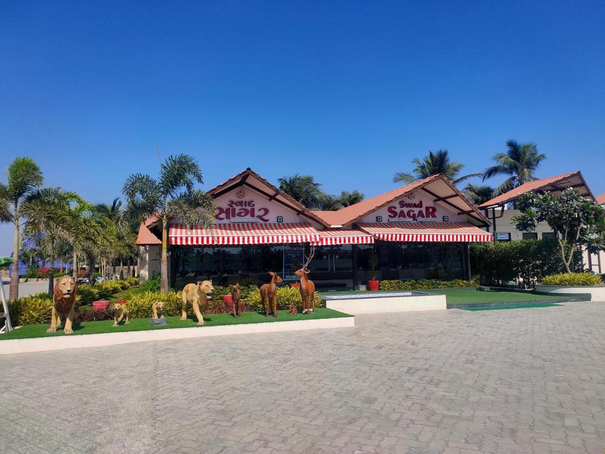 Vits The Somnath Gateway Hotel ภายนอก รูปภาพ