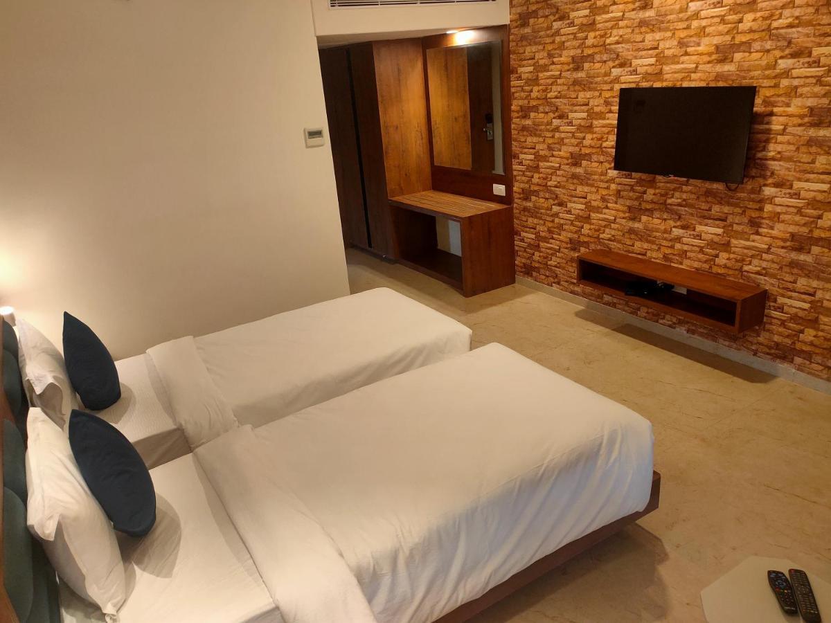 Vits The Somnath Gateway Hotel ภายนอก รูปภาพ