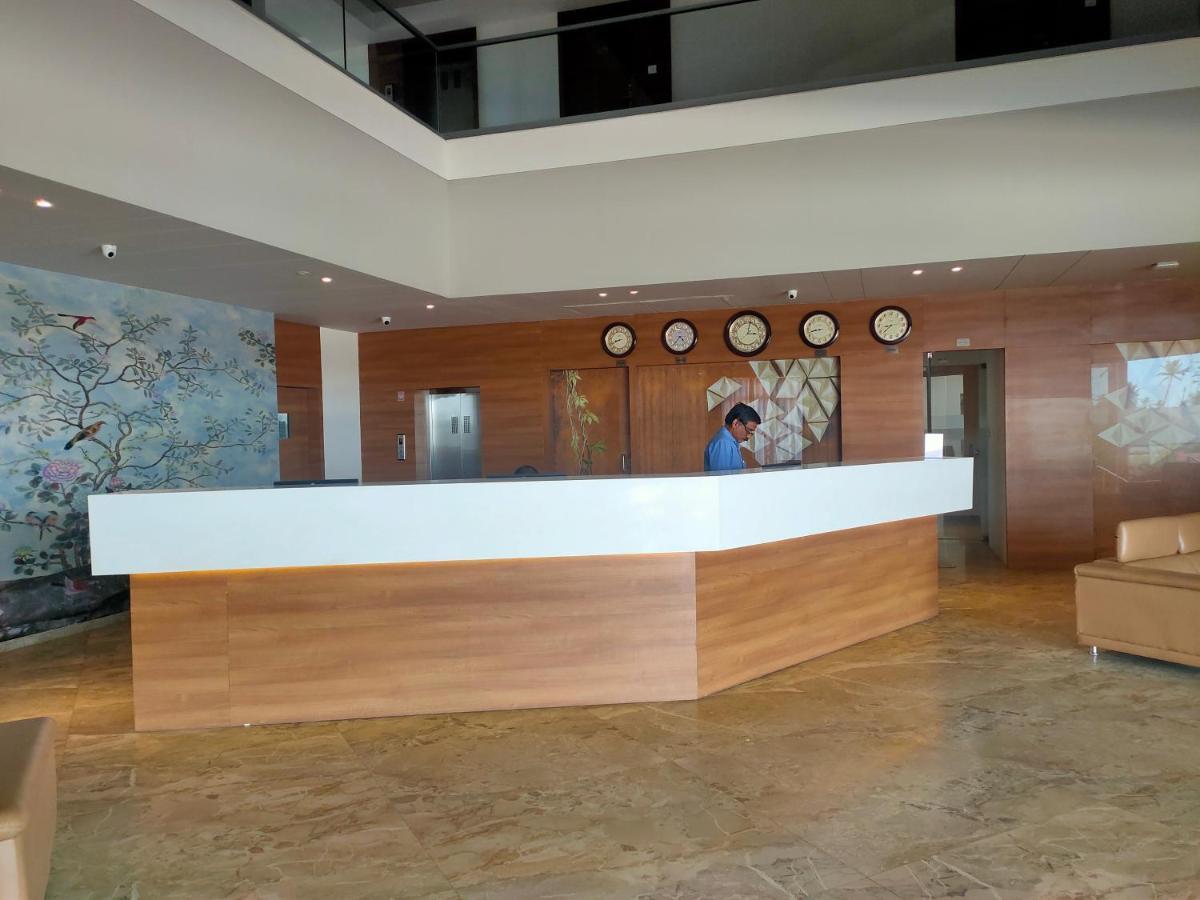 Vits The Somnath Gateway Hotel ภายนอก รูปภาพ