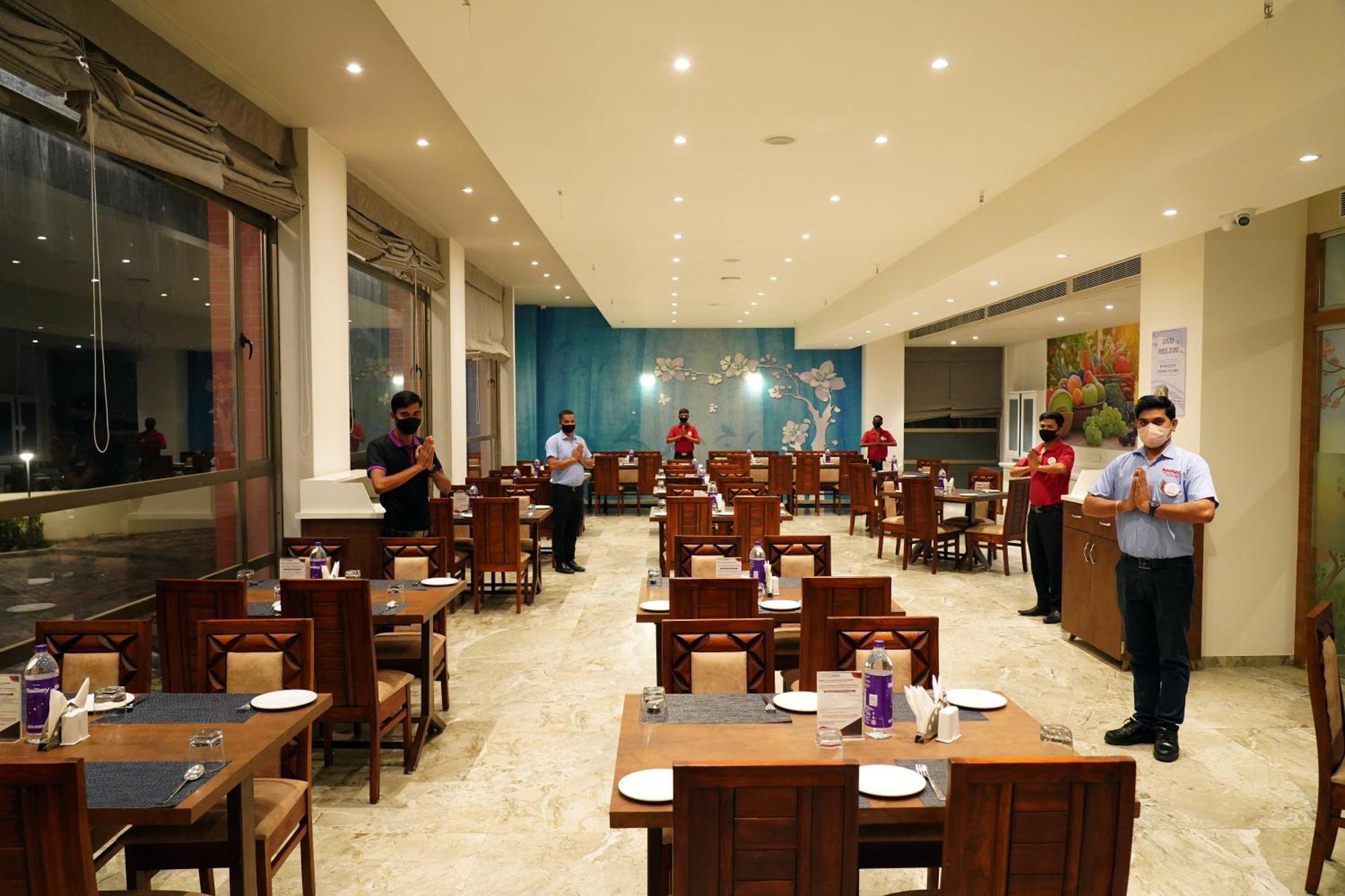 Vits The Somnath Gateway Hotel ภายนอก รูปภาพ
